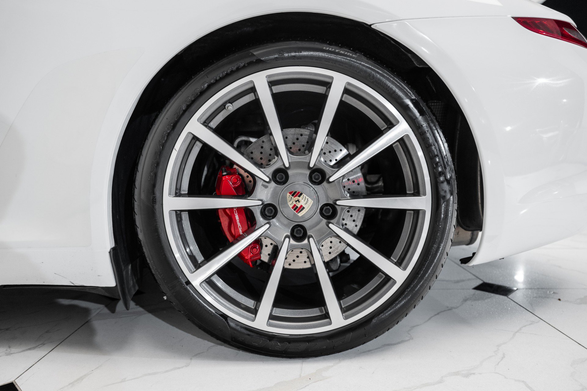 Used 2016 Porsche 911 Carrera S image 14