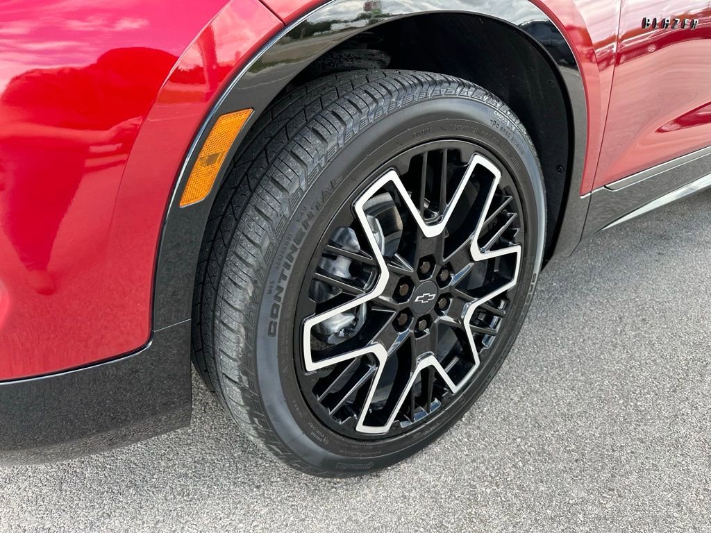 Used 2023 Chevrolet Blazer RS w/ Driver Confidence II Package image 7