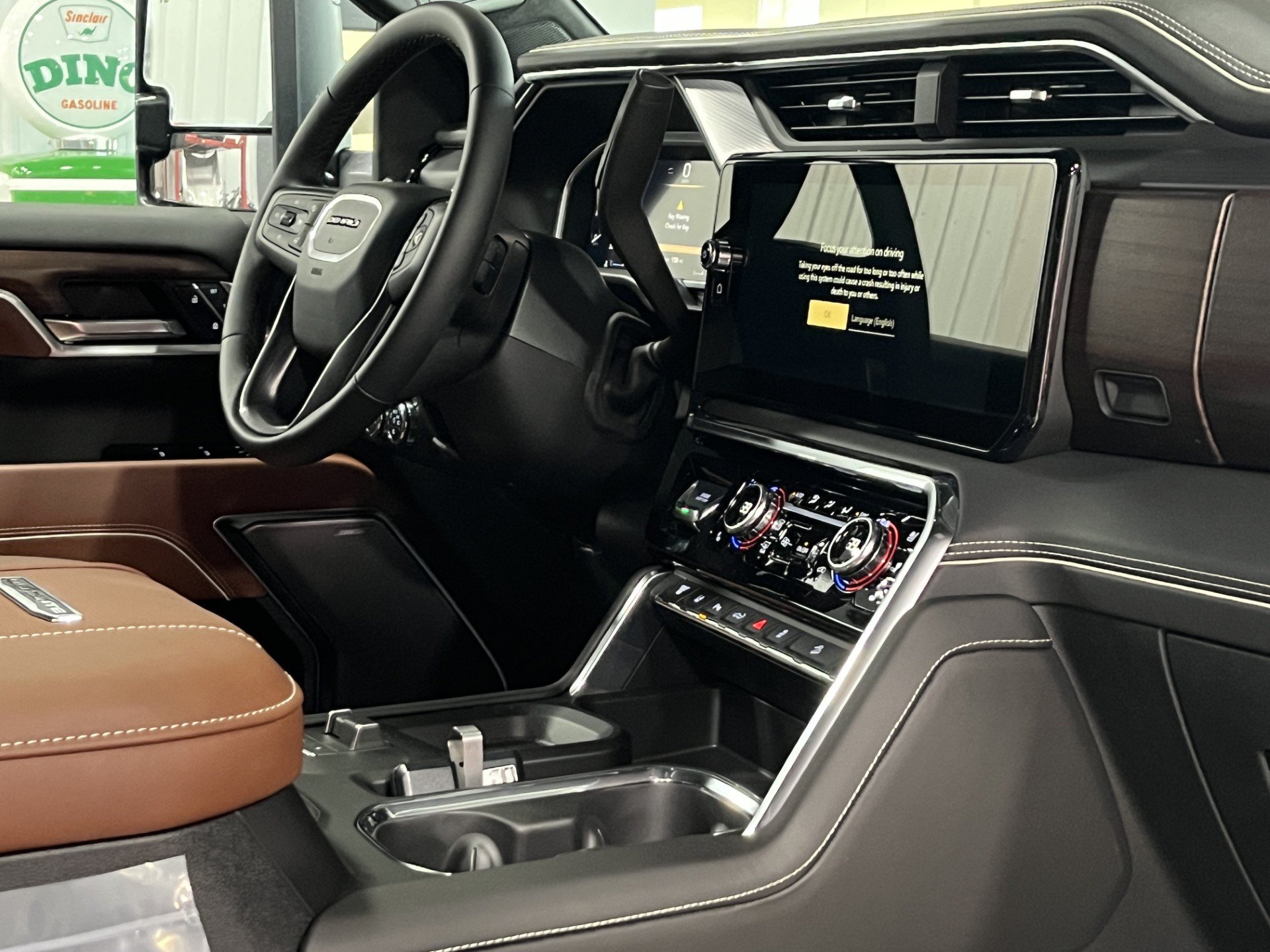 New 2026 GMC Sierra 3500 Denali Ultimate AWD/4WD image 8