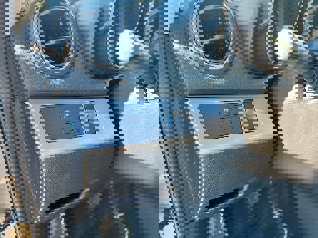 Used 2012 MAZDA MAZDA3 i Touring image 20