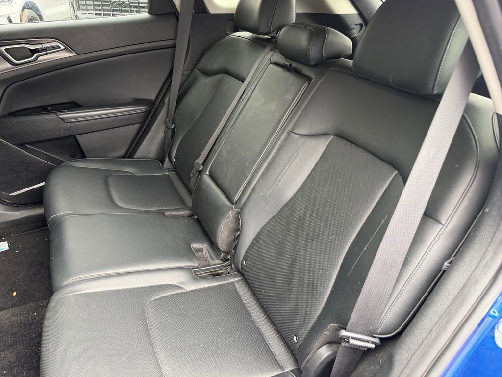 Used 2023 Kia Sportage EX FWD image 12