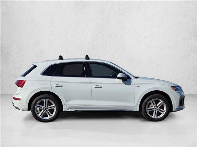 Used 2021 Audi Q5 e Premium Plus w/ Premium Plus Package AWD/4WD image 4