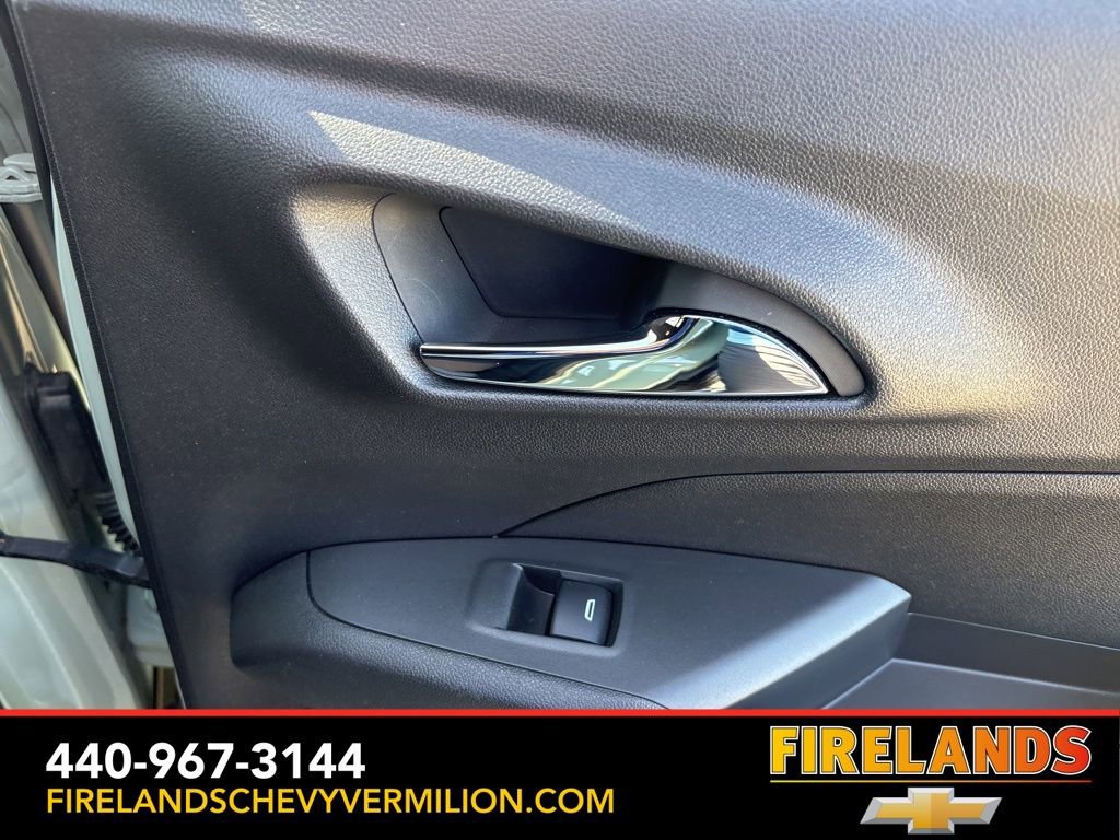 Certified 2024 Chevrolet Trax RS w/ Driver Confidence Package image 32