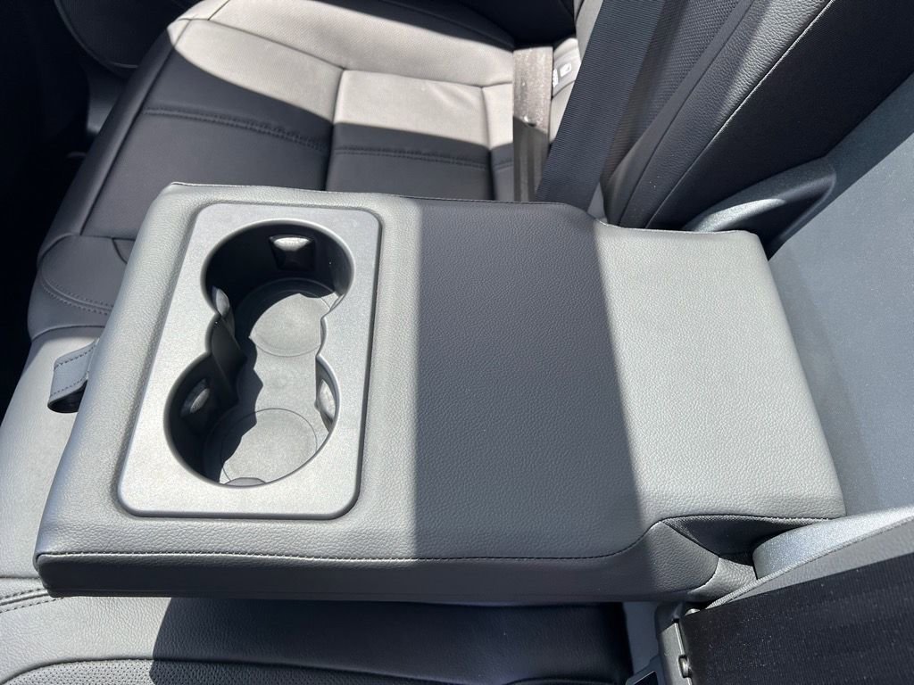 New 2026 Land Rover Range Rover Velar Dynamic SE image 25