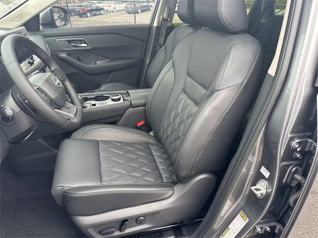 New 2026 Nissan Rogue Platinum image 22