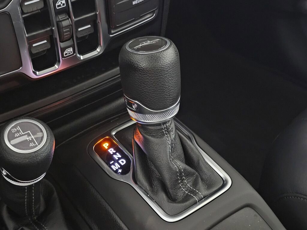 New 2025 Jeep Gladiator Sport image 24