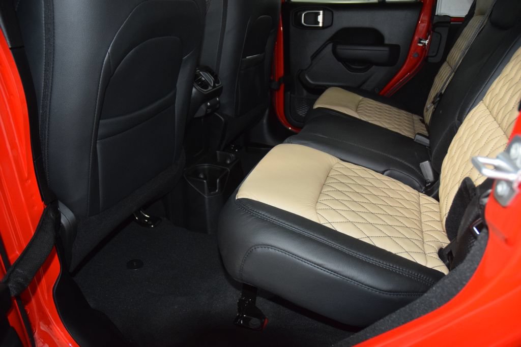 Used 2024 Jeep Wrangler Unlimited Sport AWD/4WD image 33