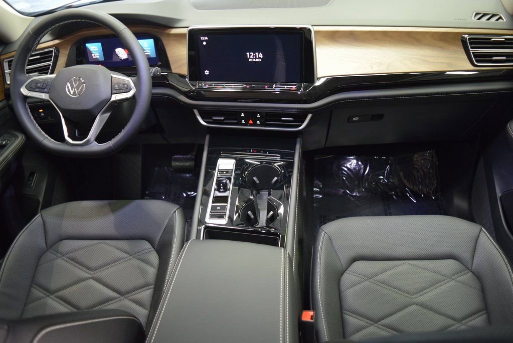 New 2026 Volkswagen Atlas SE image 9