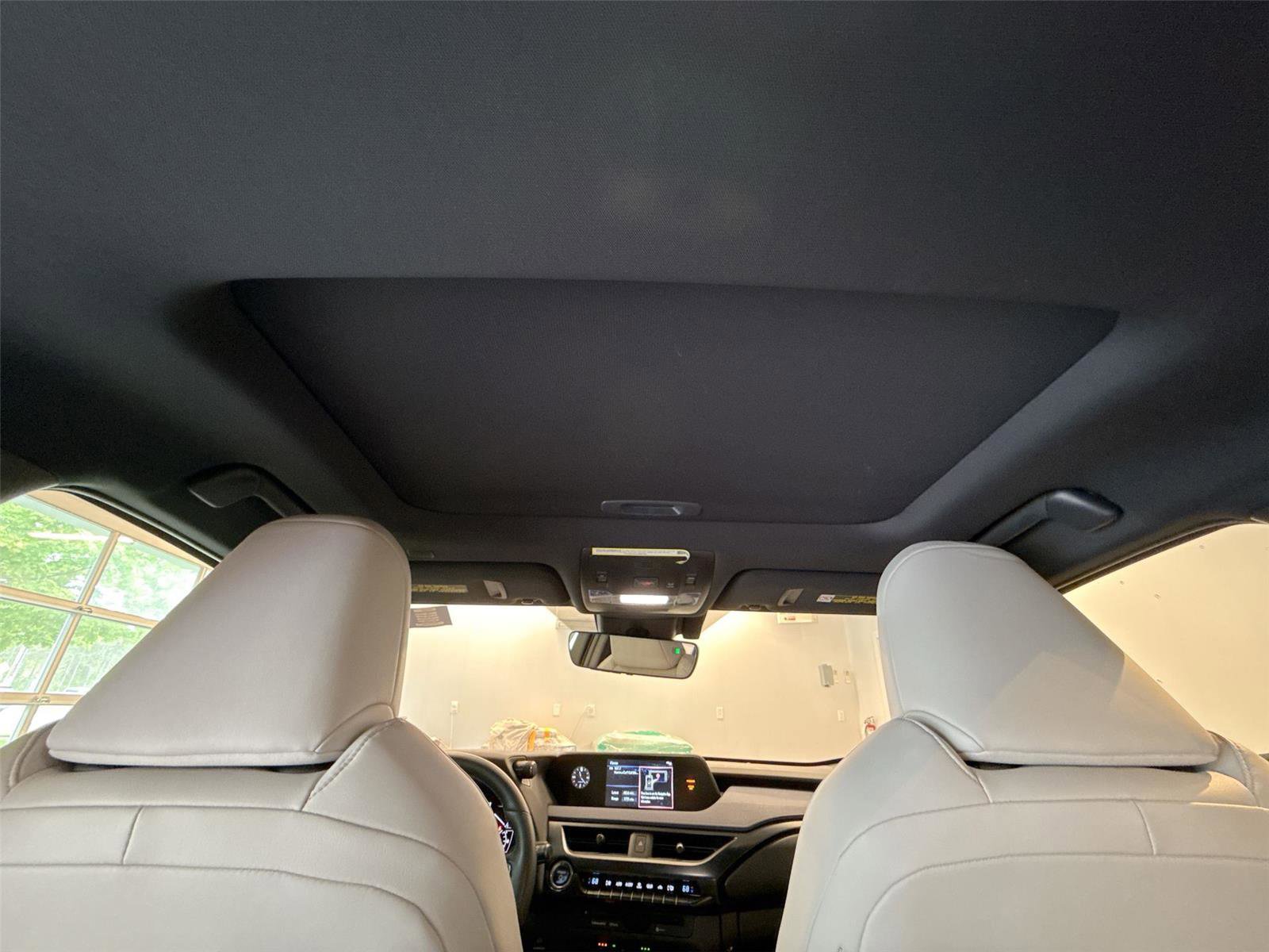 Used 2021 Lexus UX 250h w/ Premium Package AWD/4WD image 16