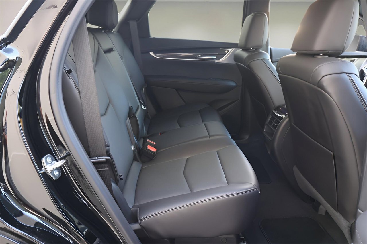 New 2025 Cadillac XT5 Sportv image 18