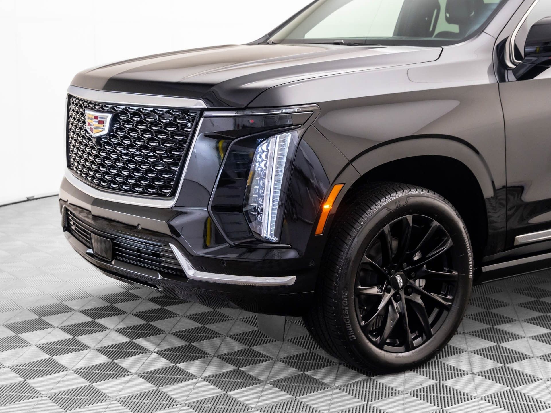 New 2026 Cadillac Escalade ESV Luxury w/ Touring Package image 43