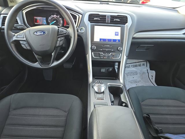 Used 2020 Ford Fusion SE image 13