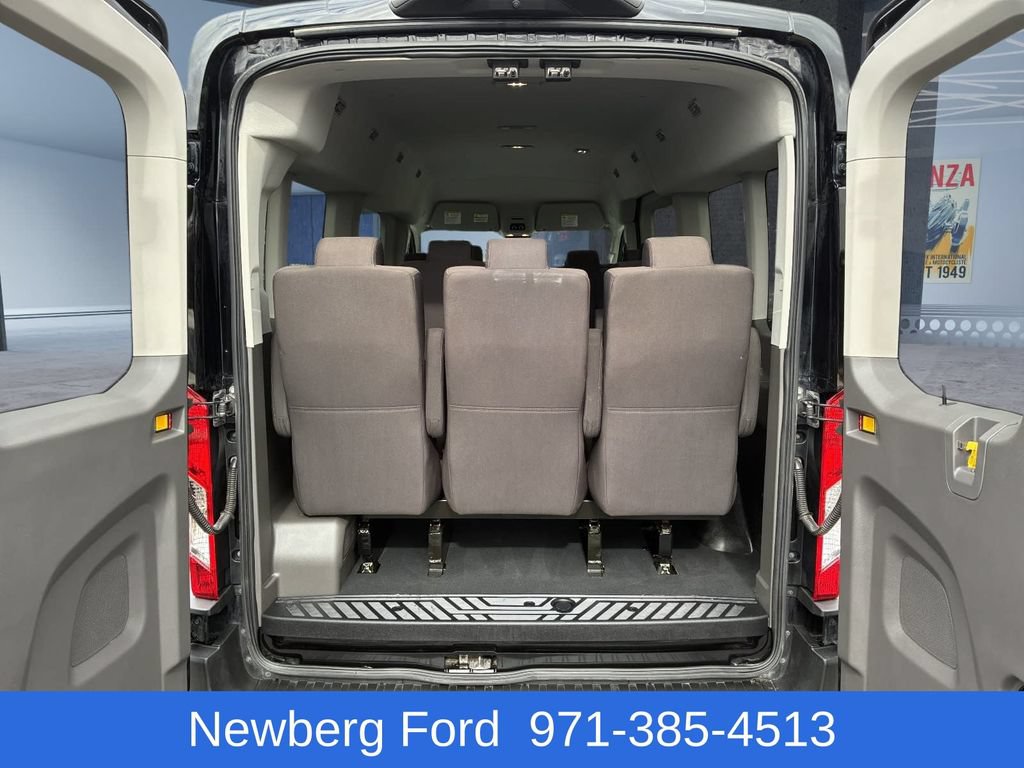 Used 2023 Ford Transit 350 XLT RWD image 13