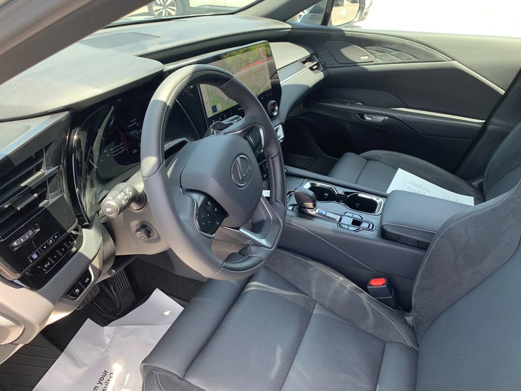 Used 2025 Lexus RX 350 AWD w/ Convenience Package image 11