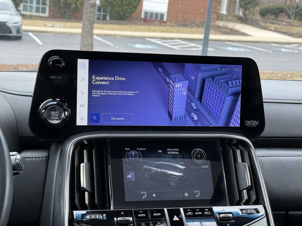 Used 2022 Lexus LX 600 4WD w/ Appearance Package image 10