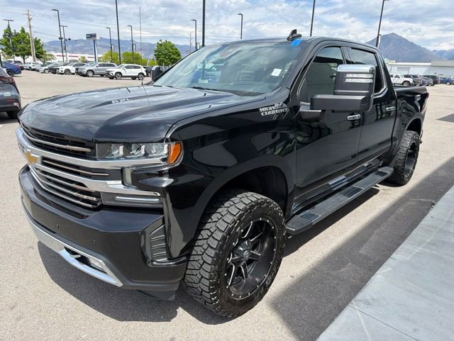 Used 2020 Chevrolet Silverado 1500 High Country w/ Technology Package AWD/4WD image 3