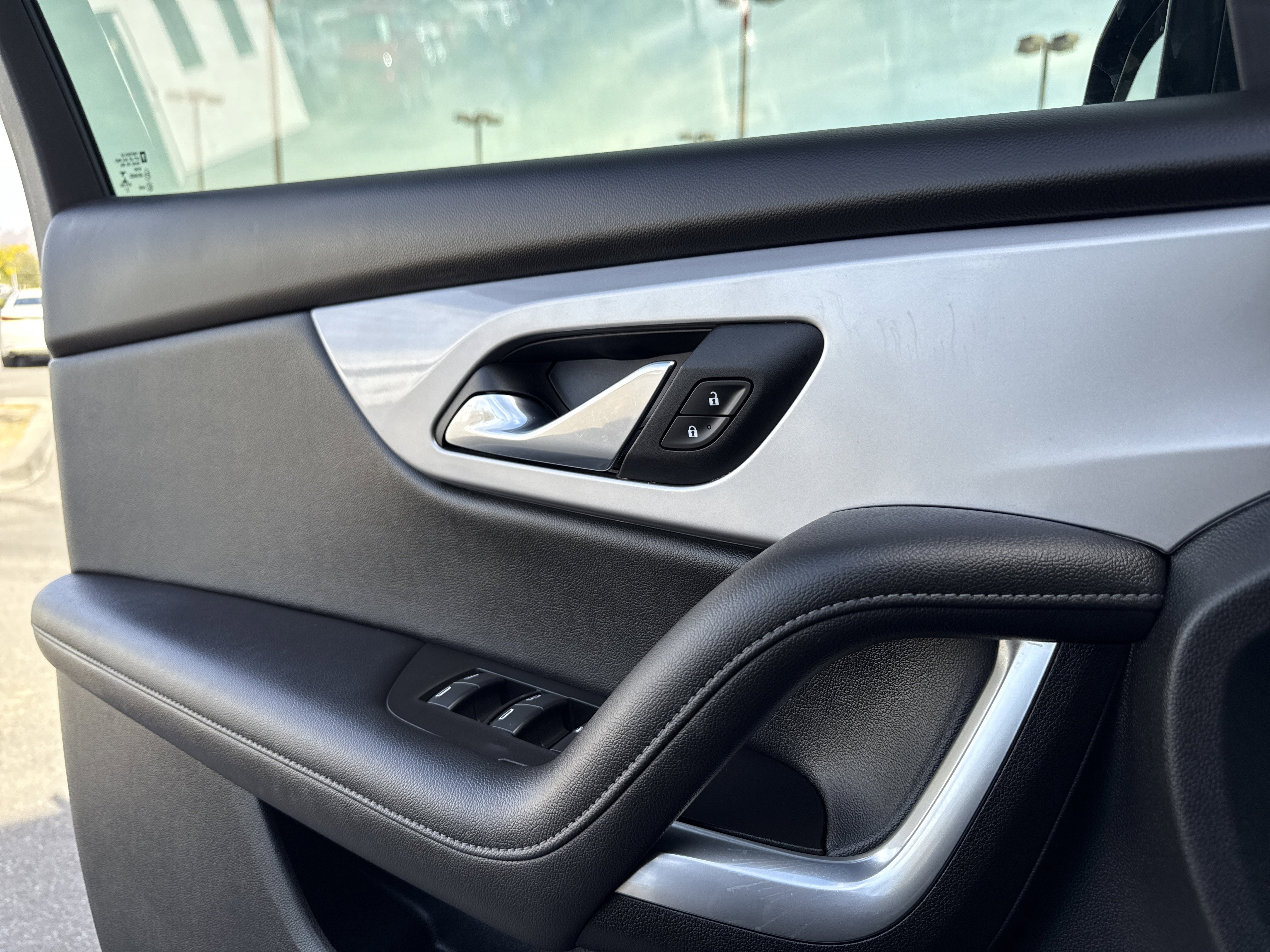 Used 2021 Chevrolet Blazer LT w/ Redline Edition image 11