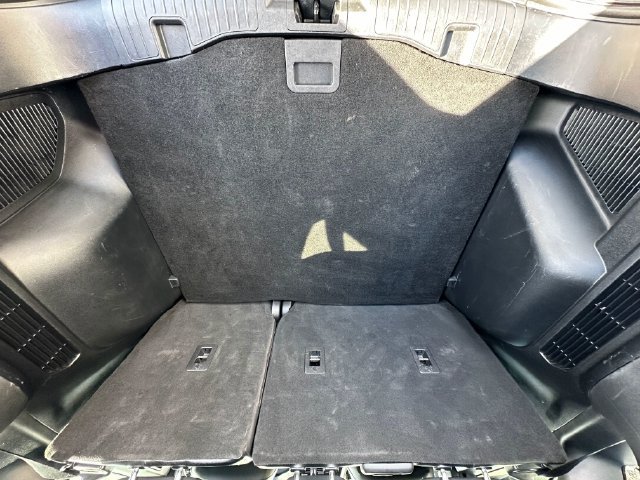 Used 2025 Ford Escape ST-Line Select AWD/4WD image 23