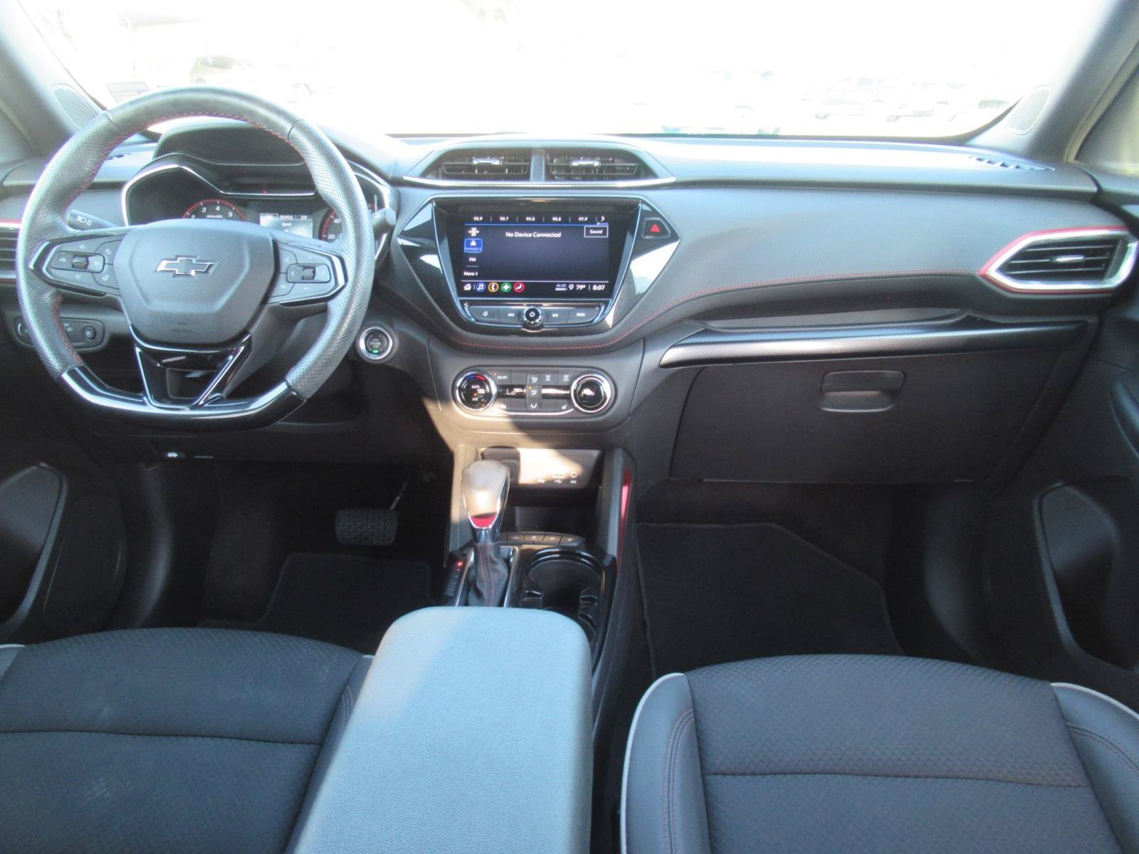Used 2023 Chevrolet TrailBlazer RS w/ Convenience Package FWD image 12