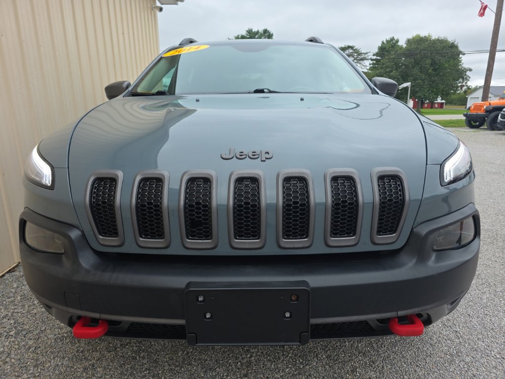 Used 2014 Jeep Cherokee Trailhawk w/ Comfort/Convenience Group AWD/4WD image 15