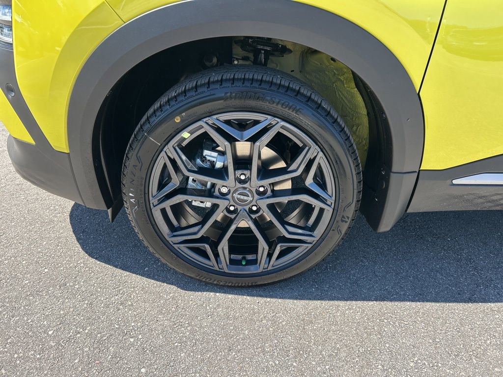 New 2026 Nissan Kicks SR w/ SR Premium Package FWD image 50