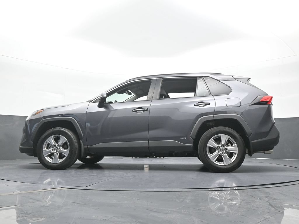 Used 2024 Toyota RAV4 XLE AWD/4WD image 51