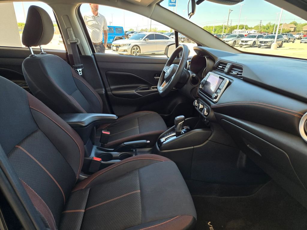 Used 2021 Nissan Versa SR image 25