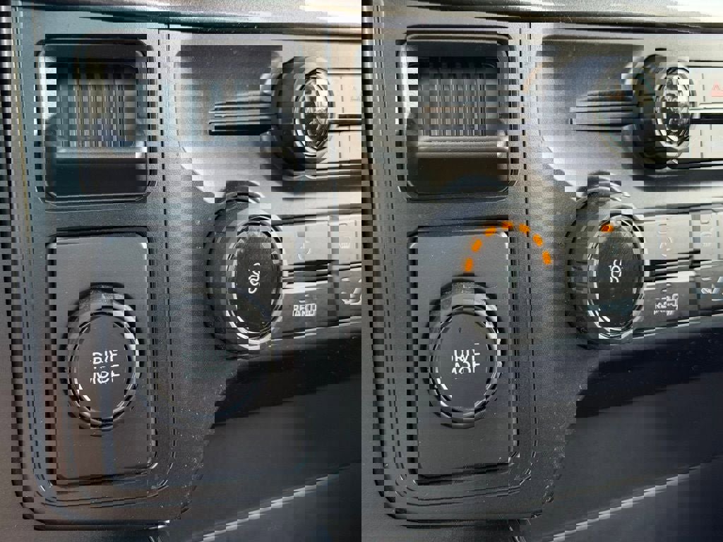 Certified 2025 Ford F150 STX w/ Equipment Group 200A image 39