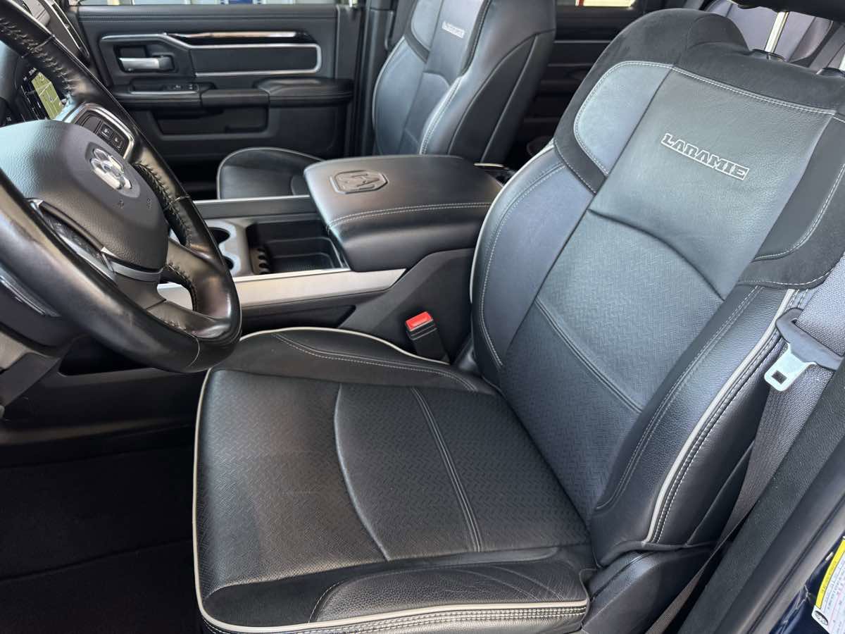 Used 2021 RAM 3500 Laramie w/ Night Edition image 17