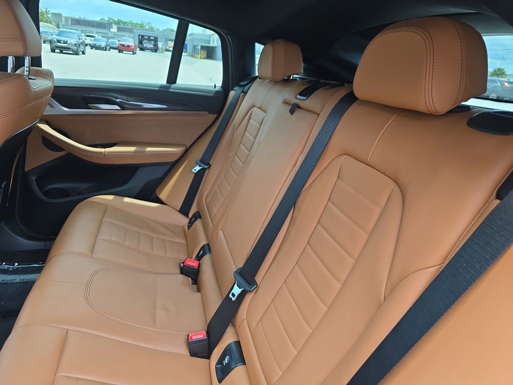Used 2021 BMW X4 xDrive30i w/ M Sport Package AWD/4WD image 12