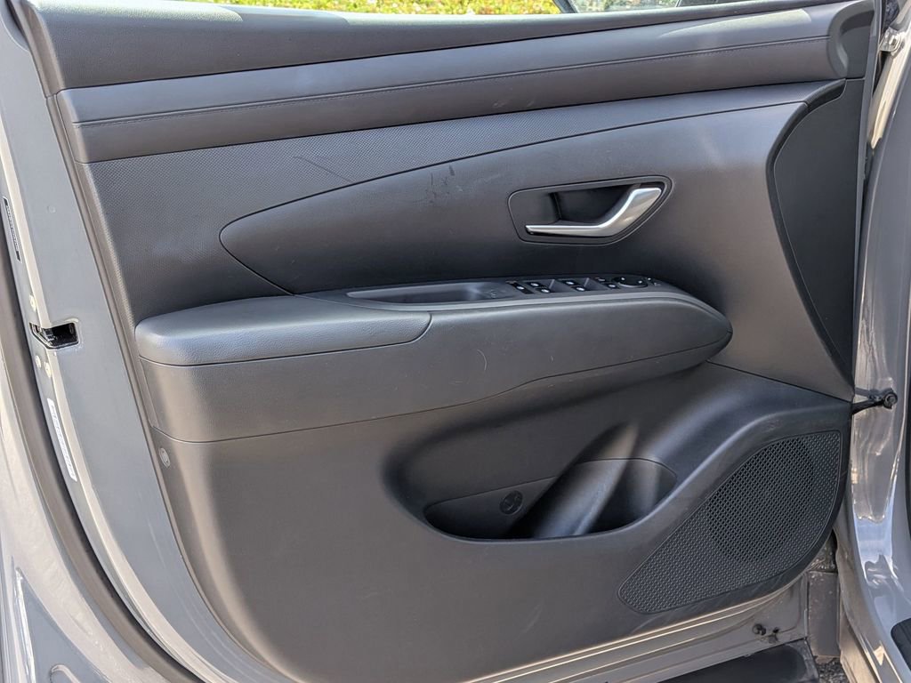 Used 2025 Hyundai Tucson SEL FWD image 11