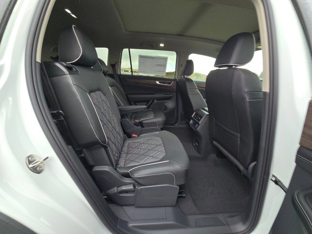 New 2026 Volkswagen Atlas SEL Premium R-Line image 14