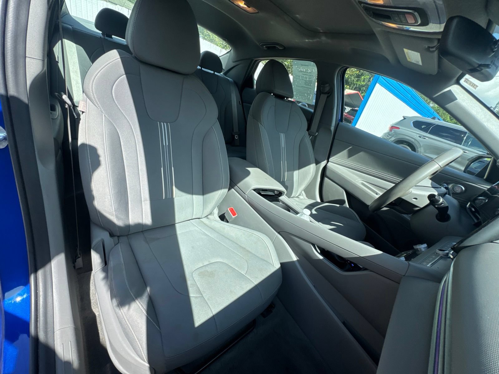 Used 2025 Hyundai Elantra SEL FWD image 17