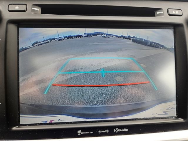 Used 2019 Toyota Highlander XLE FWD image 20