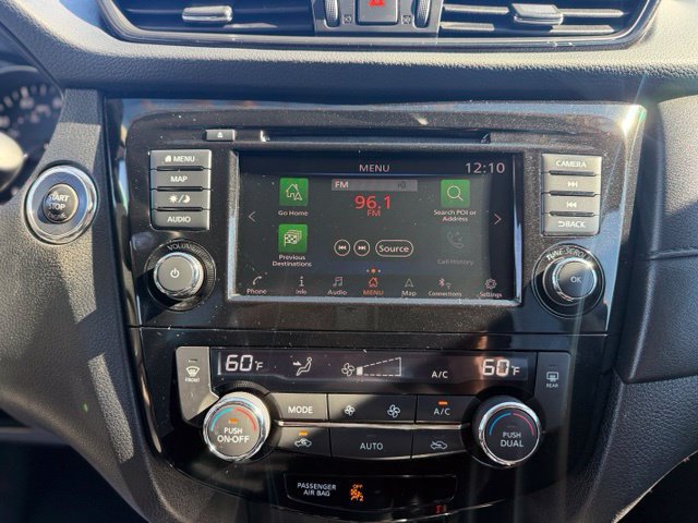 Used 2018 Nissan Rogue SV w/ Premium Package AWD/4WD image 16