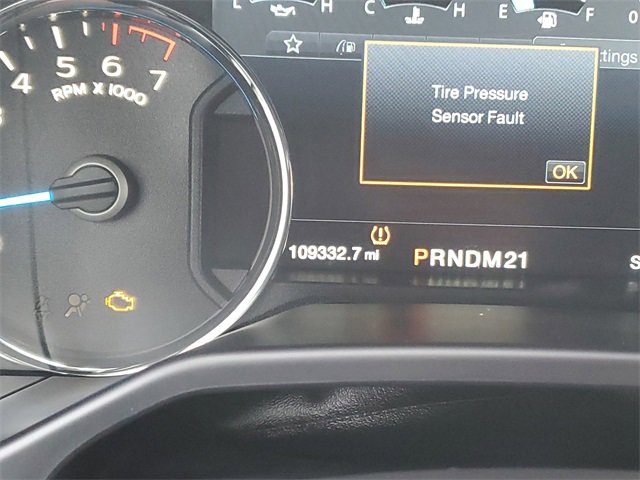 Used 2015 Ford F150 Lariat w/ Equipment Group 501A Mid image 16