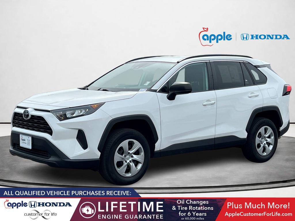 Used 2021 Toyota RAV4 LE AWD/4WD image 5