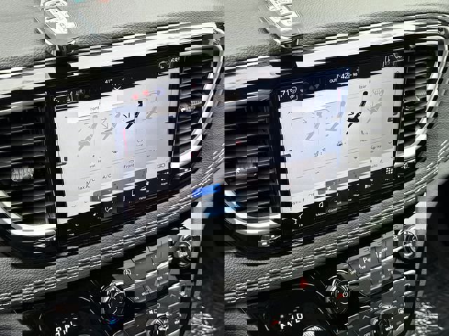 New 2026 Chrysler Pacifica Select AWD/4WD image 29