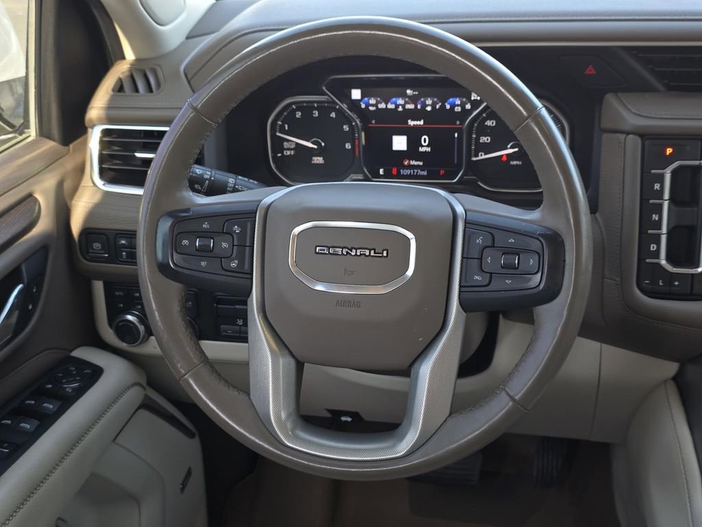 Used 2021 GMC Yukon XL Denali w/ Denali Premium Package image 13
