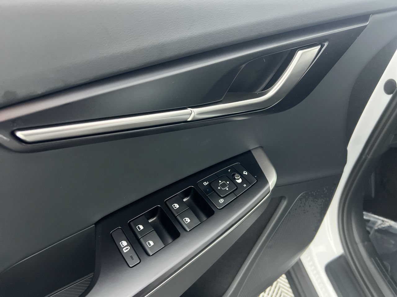 New 2026 Kia EV6 Light RWD image 16