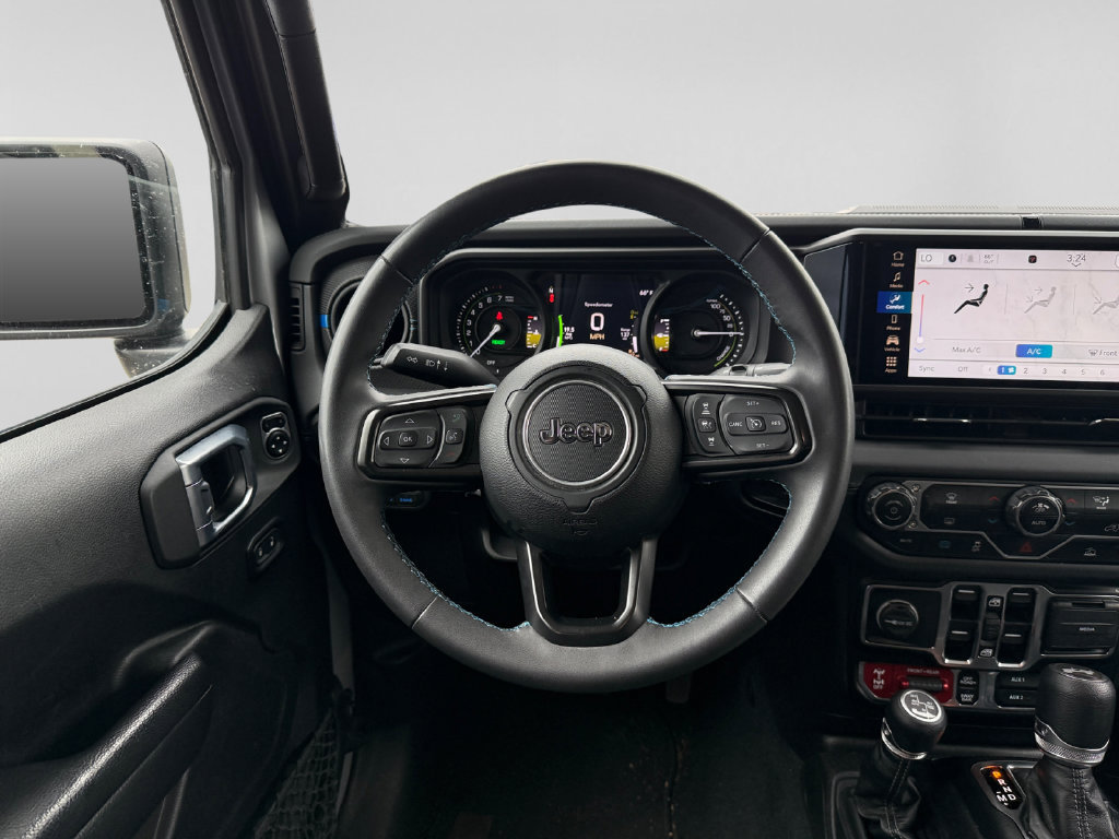 Used 2024 Jeep Wrangler Unlimited Rubicon 4xe AWD/4WD image 15