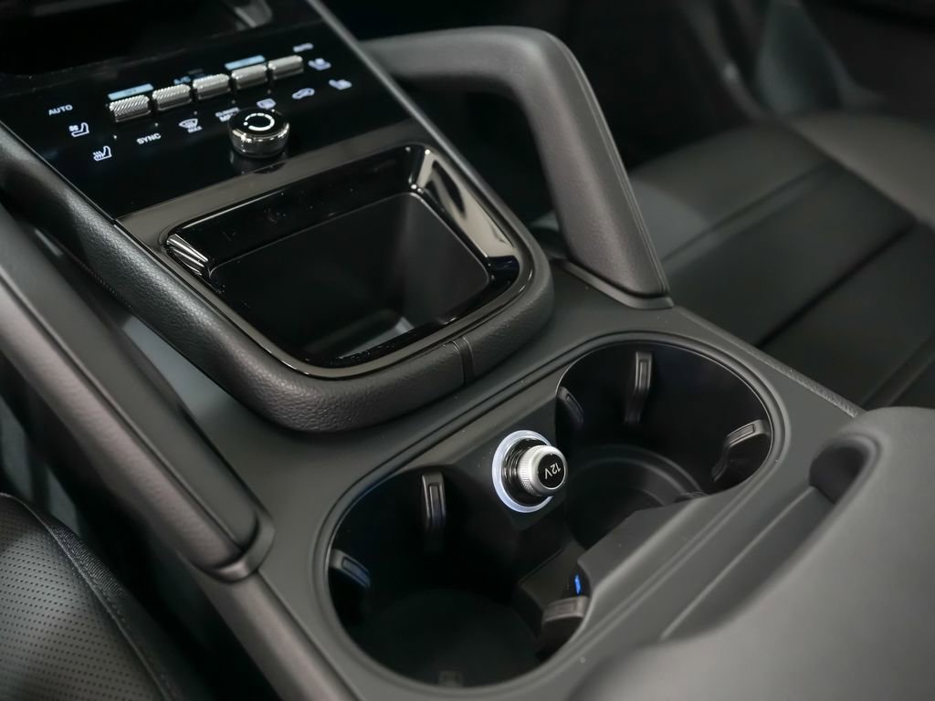 New 2026 Porsche Cayenne Coupe image 31