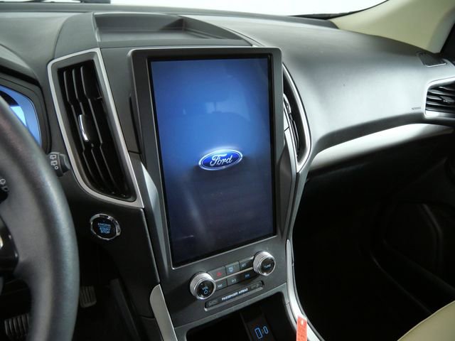 Certified 2024 Ford Edge SEL w/ Convenience Package AWD/4WD image 17