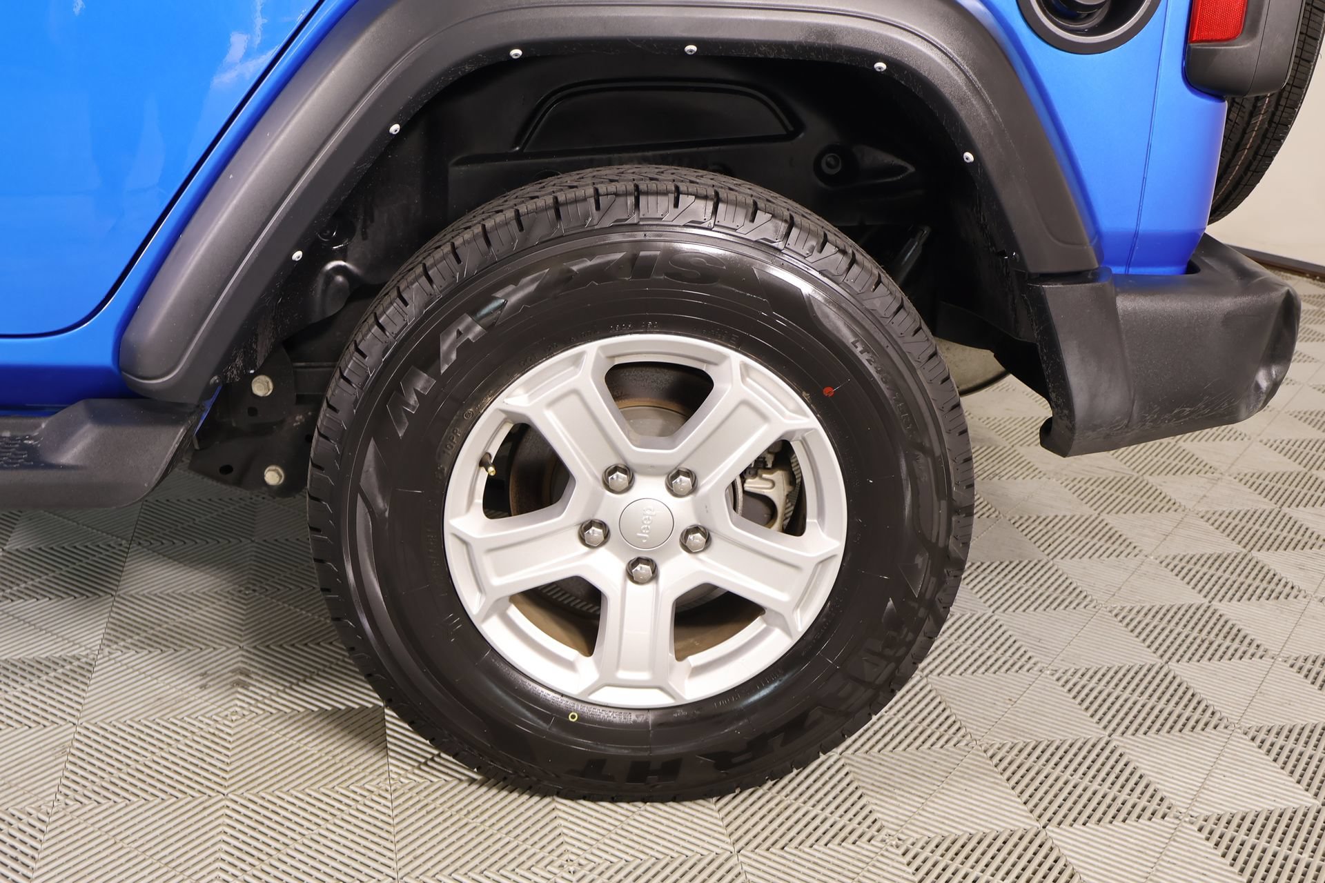 Used 2023 Jeep Wrangler Unlimited Sport AWD/4WD image 18