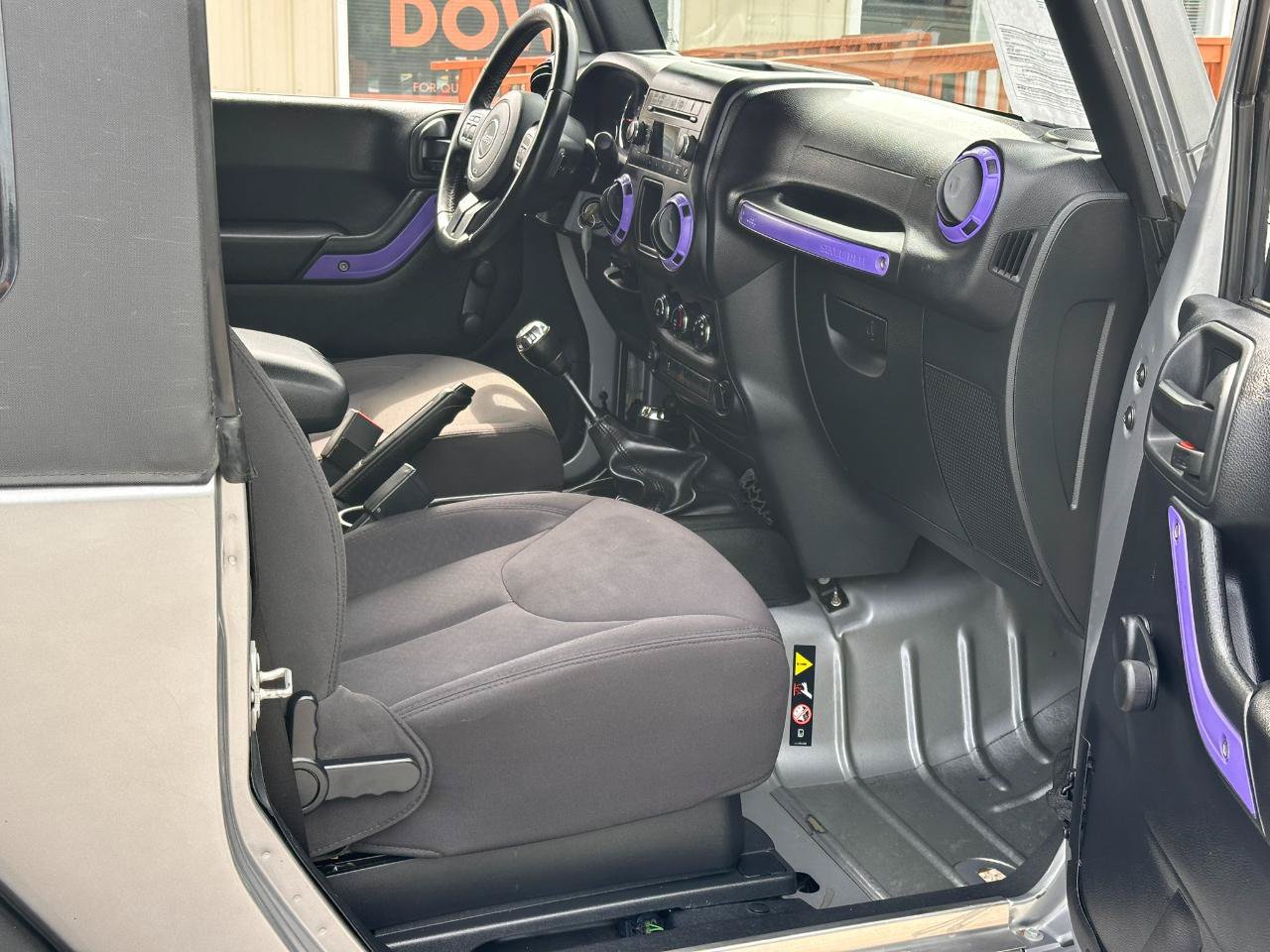 Used 2016 Jeep Wrangler Sport w/ Quick Order Package 23S AWD/4WD image 11