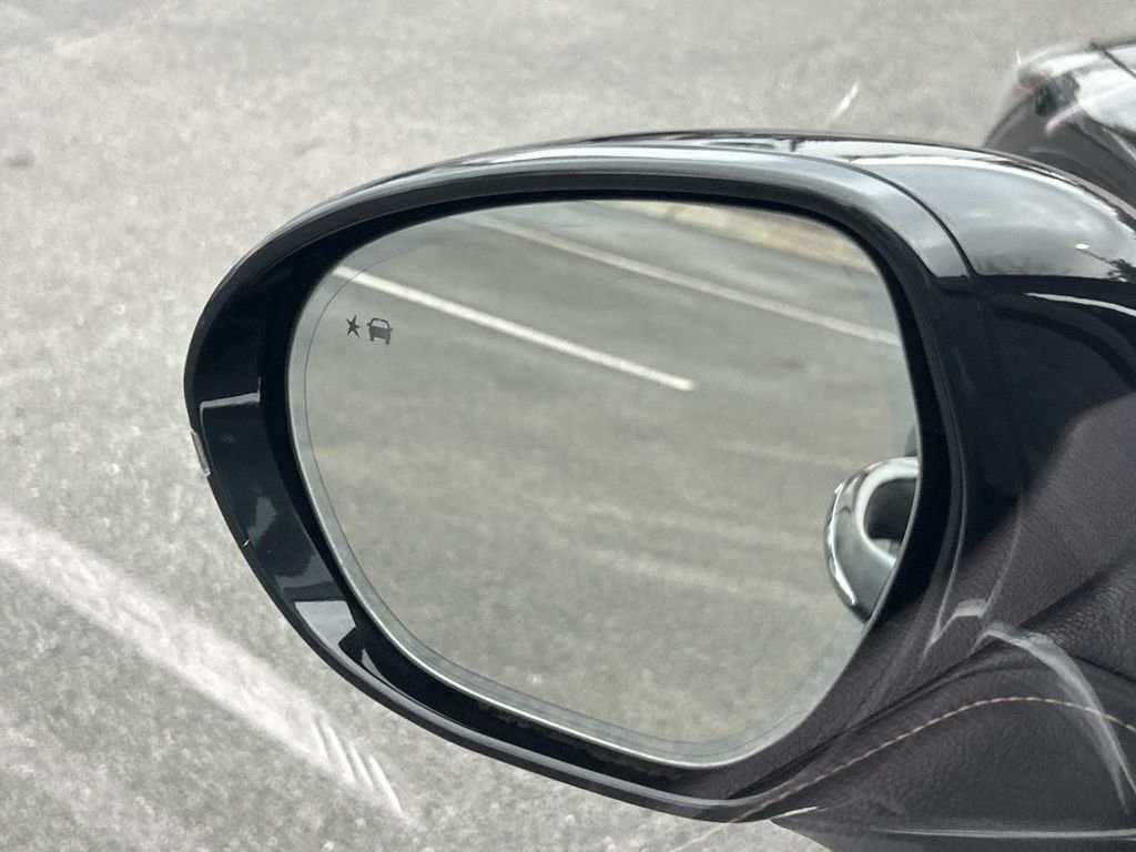 Used 2017 Buick Envision Premium image 17