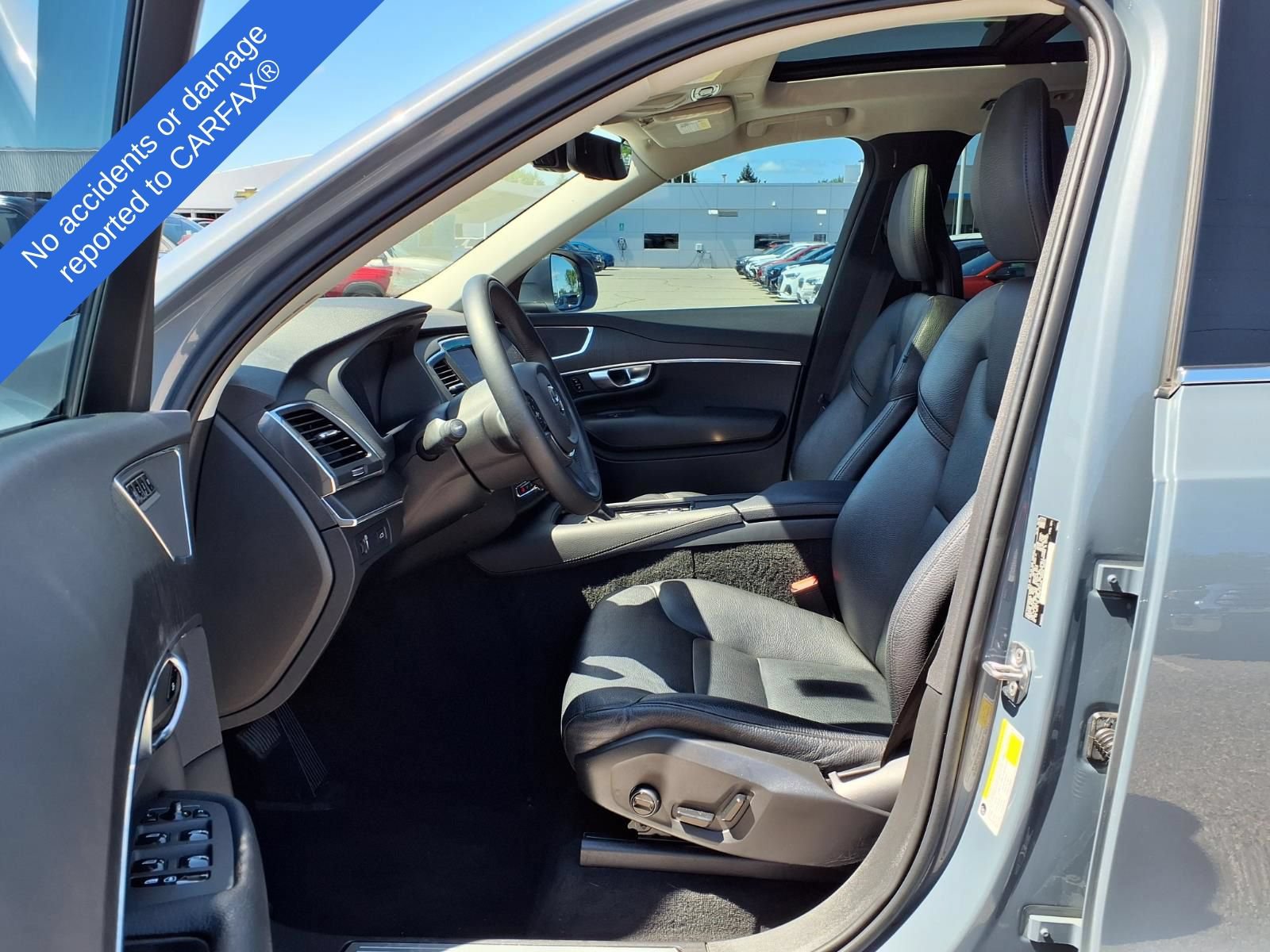 Used 2020 Volvo XC90 T6 Momentum AWD/4WD image 17