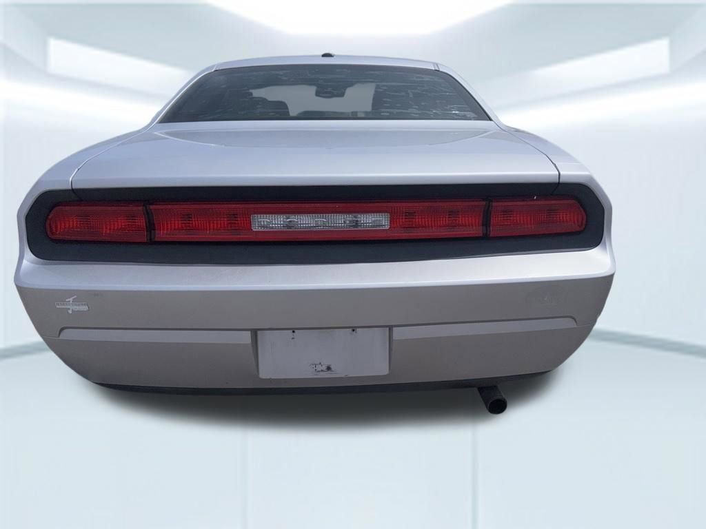 Used 2009 Dodge Challenger SE RWD image 17