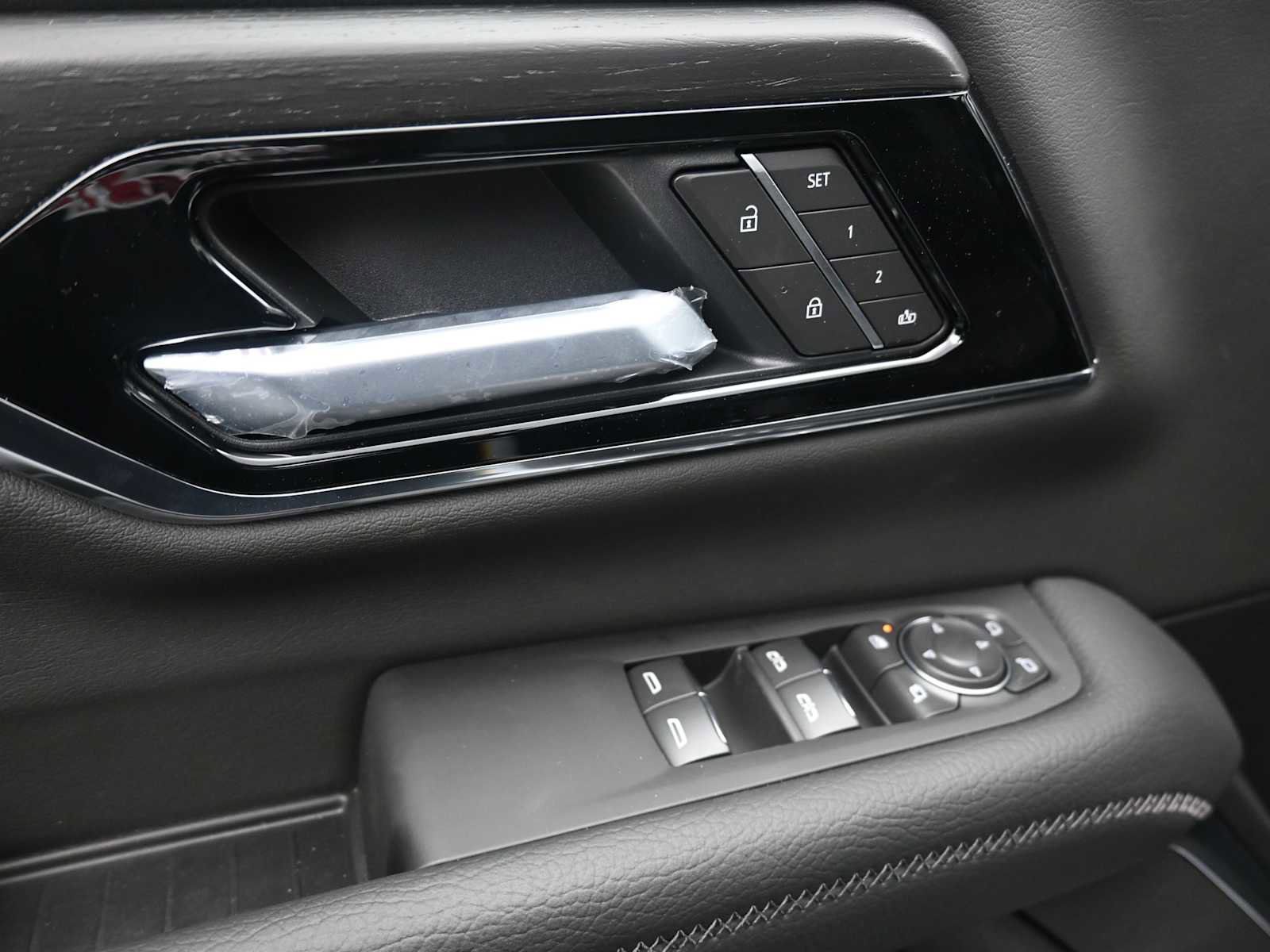 New 2026 GMC Yukon Denali w/ Sun & Power Step Package AWD/4WD image 10