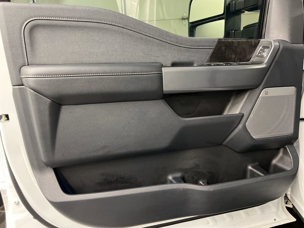 Used 2023 Ford F350 Lariat w/ Lariat Ultimate Package image 32